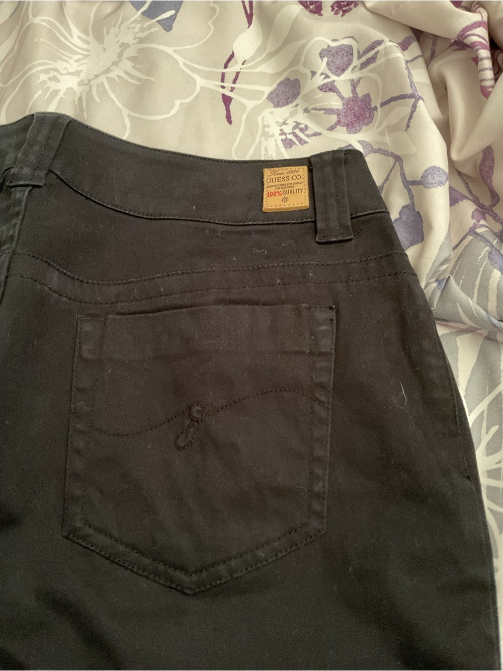 Vintage Guess Women's Black Flare Stretch Jeans - Picture 4 of 4